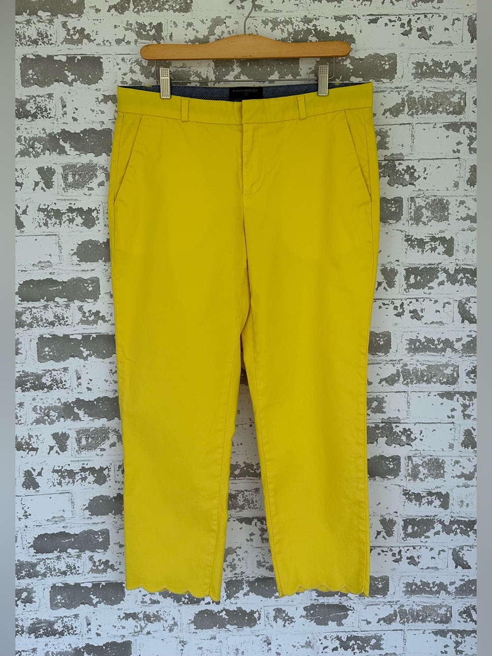 Banana Republic Avery Pique Scallop Hem Tailored Ankle Pants